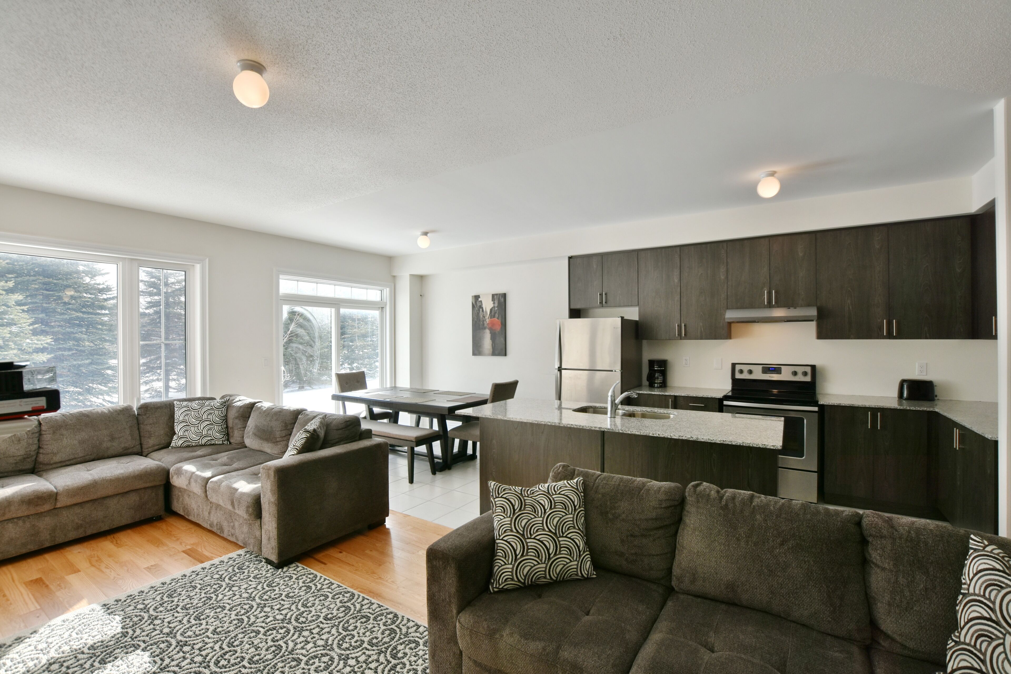 Blue Mountain Executive 3 Bedroom Town Home Sleeps 10 Located in Resort Zone