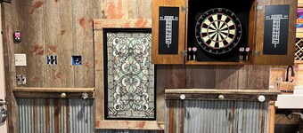 更新されたモットNDハンター/ゲストハウス