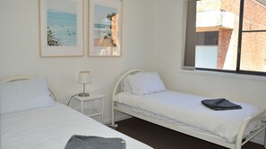 3 bedrooms, internet, bed sheets - Jubilee Apartment 06 (SOUTH WEST ROCKS)