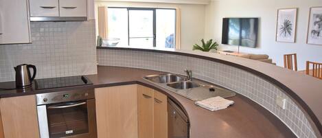 Micro-ondes, lave-vaisselle