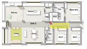 Plano de planta de una unidad hotelera con balcón, cocina, comedor, sala de estar, habitación principal y tres habitaciones de huéspedes.