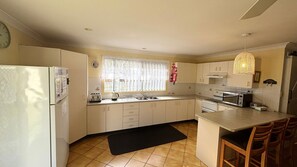 Private kitchen - Wenlaw Cottage (Rear) Hat Head (HAT HEAD)