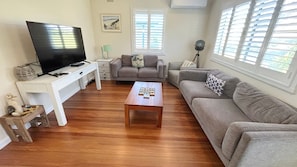 Smart TV, DVD player