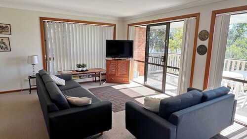 Dalesview Retreat - close to the water - Bring your own linen