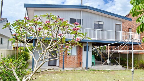 Spencers Cottage - walk to the beach