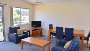 Televisión y reproductor de DVD 