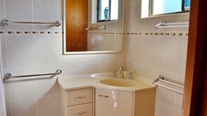 Dusche, Toilettenpapier