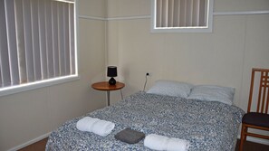 2 sovrum, internet och sängkläder