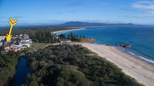 Paragon Apartment 7 - walk to the beach