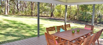 Hugh's Hideaway Arakoon