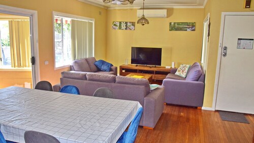 Seamist Cottage - Pet Friendly