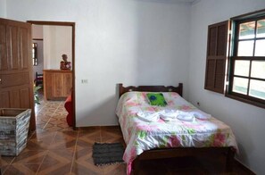 Wi-Fi de cortesia, roupa de cama