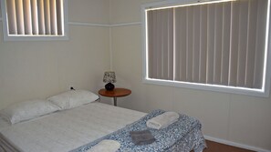 2 bedrooms, Internet, bed sheets