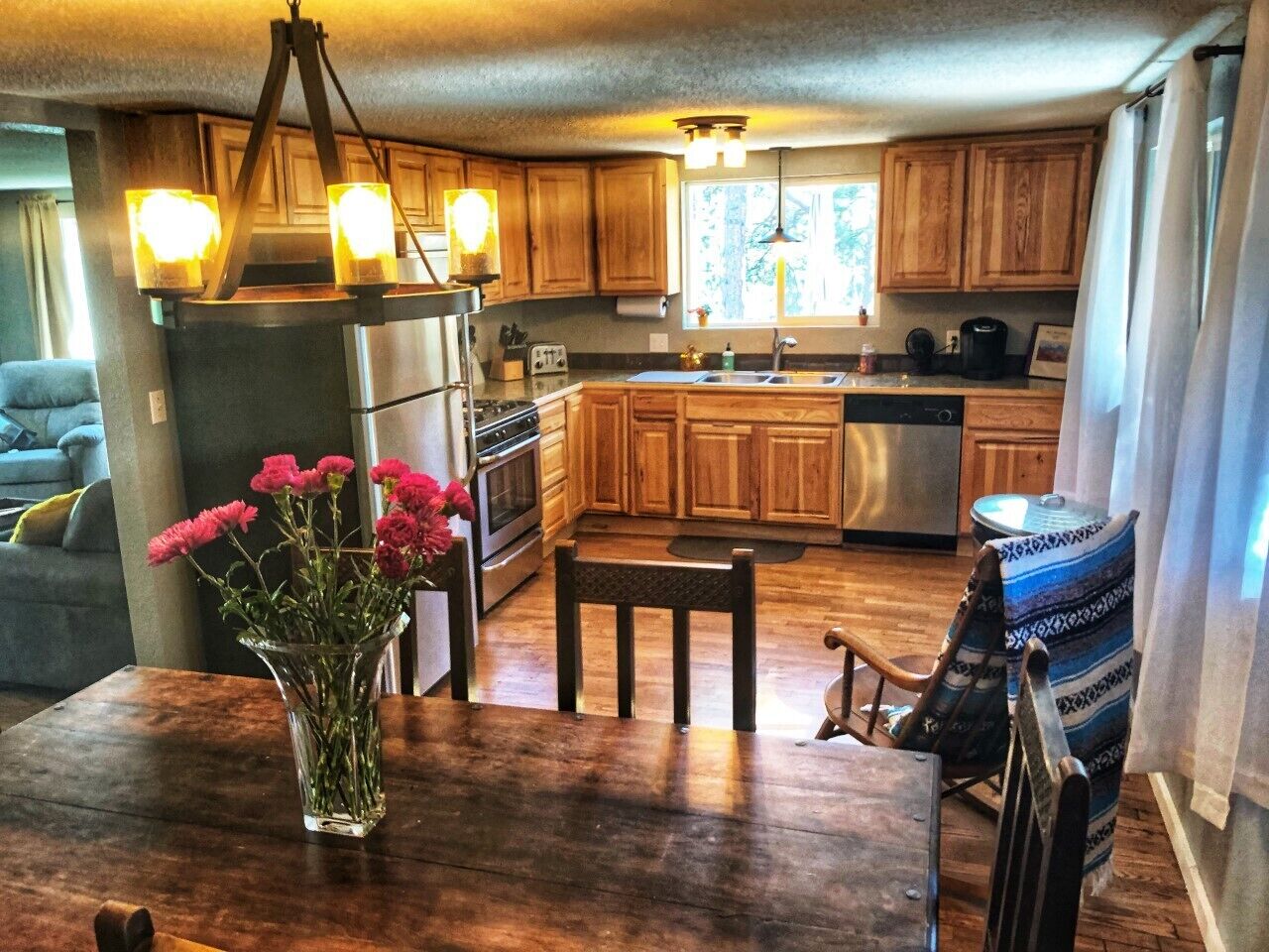 Pike's Peak Chalet in Green Mountain Falls, CO