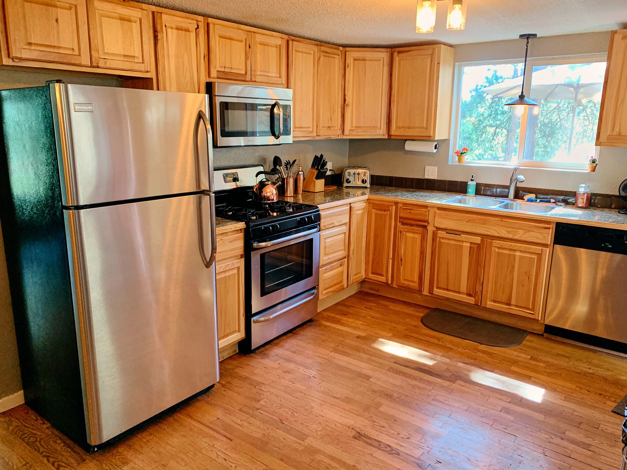 Pike's Peak Chalet in Green Mountain Falls, CO