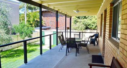 Charlie's Place - walk to the beach