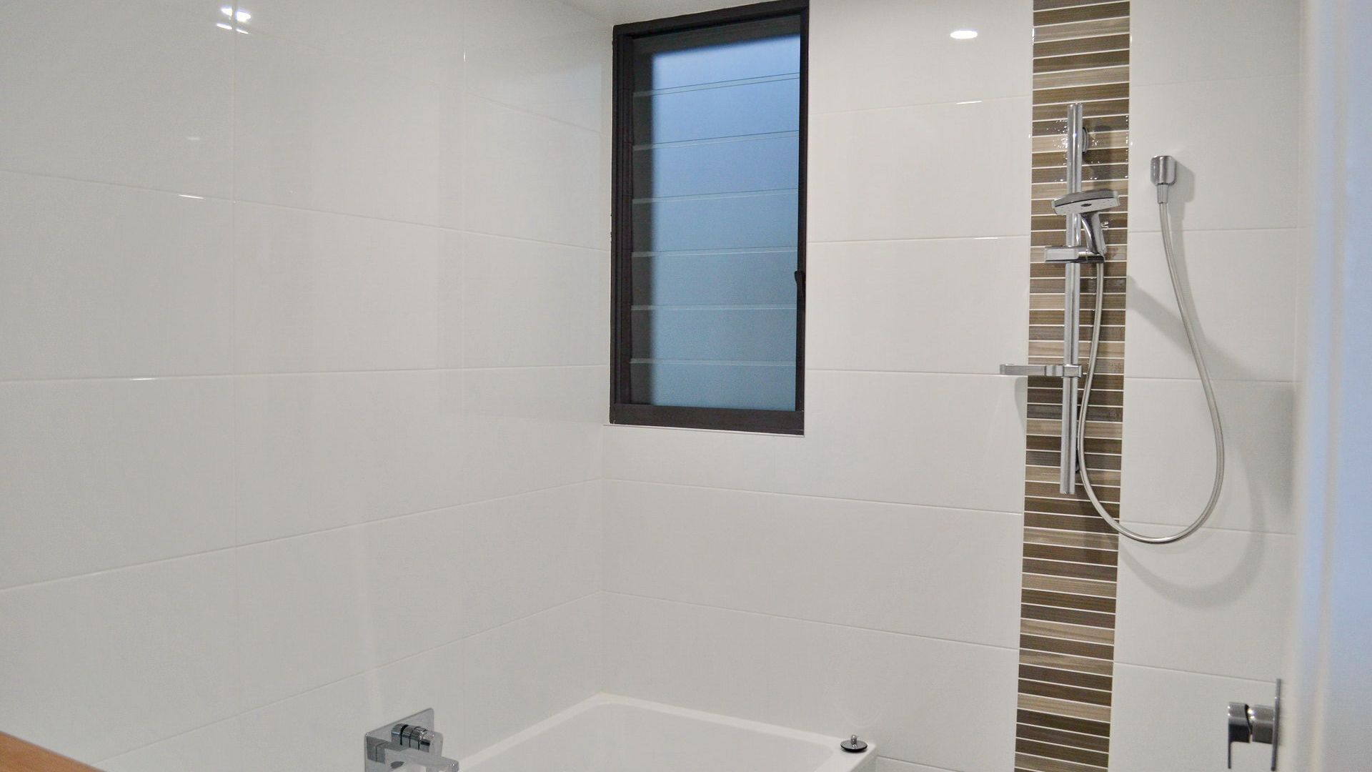 Bathtub