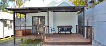 Rockleigh - walk to the beach - Bring your own linen