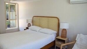 3 bedrooms, internet - Baybreeze - Close to the beach (SOUTH WEST ROCKS)
