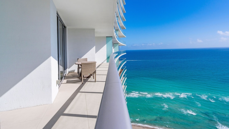 Private Ocean Condos - Hyde Beach Resort