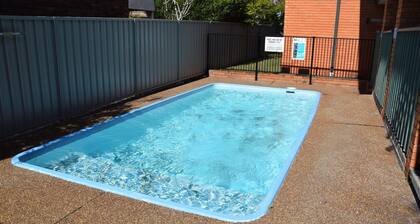 Cameo Court 2 - Bring your own linen