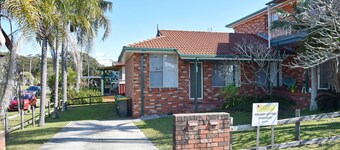 Chalkers Unit - close to golf course