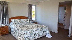 3 bedrooms, internet