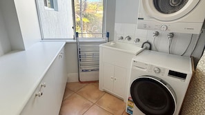 Interior - Ocean Shores Apartment 15 (SOUTH WEST ROCKS)