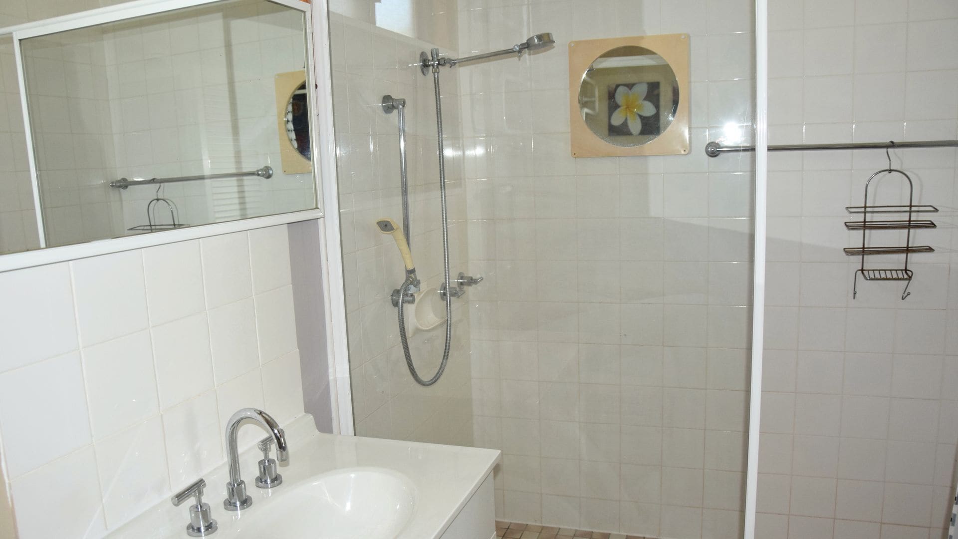 Shower, toilet paper