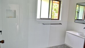Douche, papier toilette