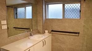 Dusche, Toilettenpapier