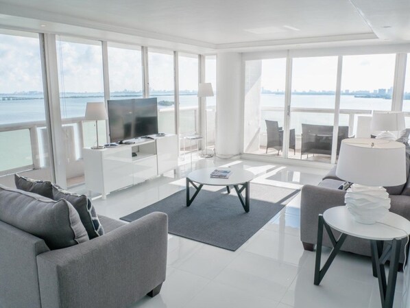Condo, 2 Bedrooms, 2 Bathrooms, Bay View (1834) | 3 bedrooms, free WiFi - The Grand Condos by GGM (Miami)