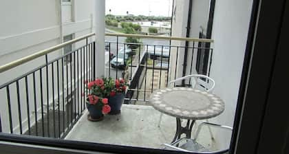 Sea View Apartment   situated on the seafront near the village Salthill