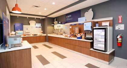 Holiday Inn Express & Suites Forney by IHG