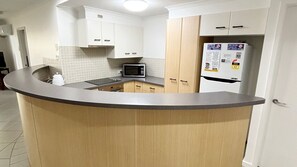 Dishwasher - Jubilee Apartment 03 (South West Rocks)