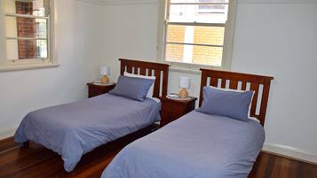 3 bedrooms, Internet
