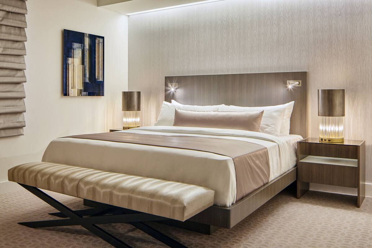Egyptian cotton sheets, premium bedding, down comforters, pillowtop beds