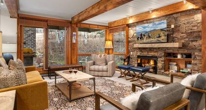 Top of the Village~Ski-in/out~HT~Pool~Grill~Parking