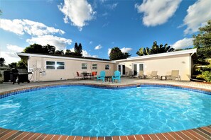 Private pool