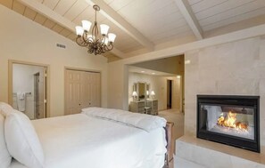 3 bedrooms, iron/ironing board, travel cot, free WiFi