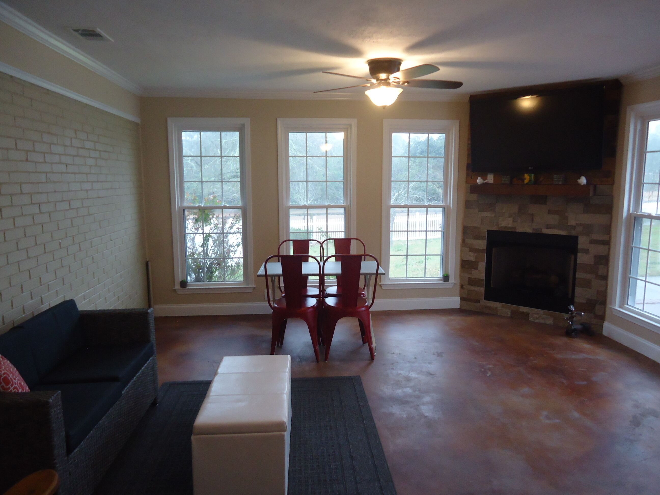 Private Country home with Pool