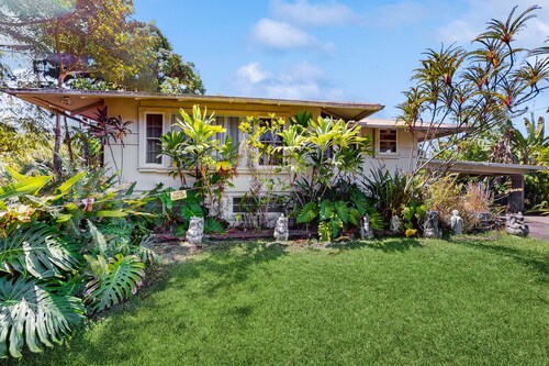 Classic country style home on Hawaii Belt Road near Hilo