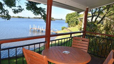 Coast & Country Cabin 5