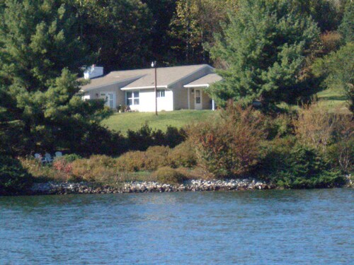 Coffman Home at Smith Mountain - Beautiful Lakefront Home - Smith Mountain Lake 