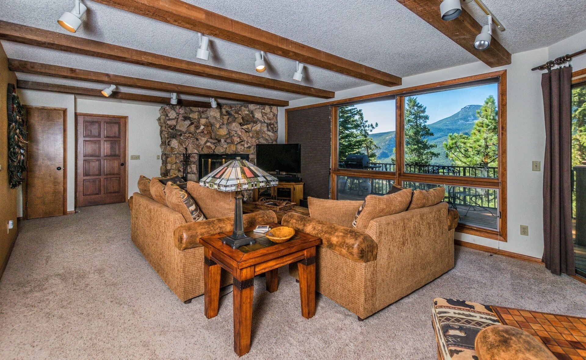 House, 2 Bedrooms | Living room