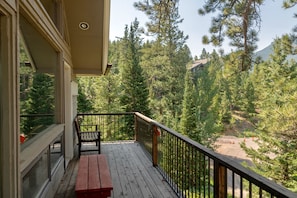 單棟房屋, 2 間臥室 | 陽台