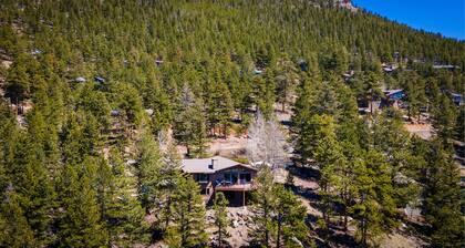 Macmillan Dog-friendly Vacation At Windcliff 4 Bedroom Home by RedAwning