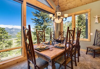 Aspen Leaf Luxury Vacation Home At Windcliff 5 Bedroom Home by RedAwning