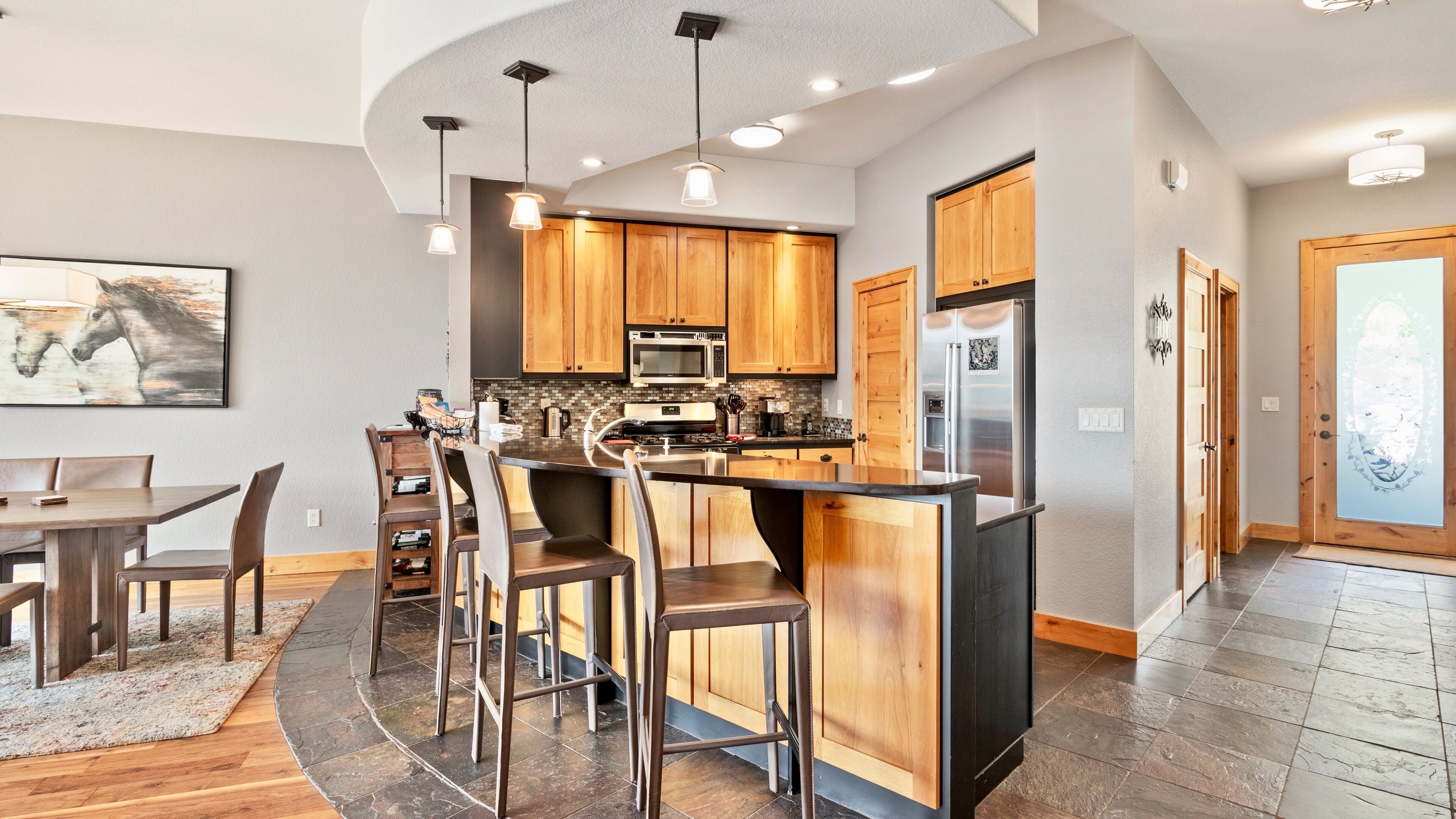 Condo, 3 Bedrooms | Private kitchen | Coffee/tea maker, fridge, microwave, oven