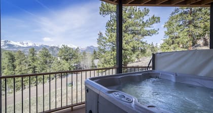 Garlands' Alpine Lodge Luxury Vacation At Windcliff 3 Bedroom Home by RedAwning